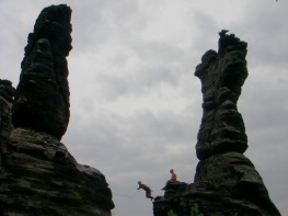 Herkulessäule, Große - Herkulesschritt